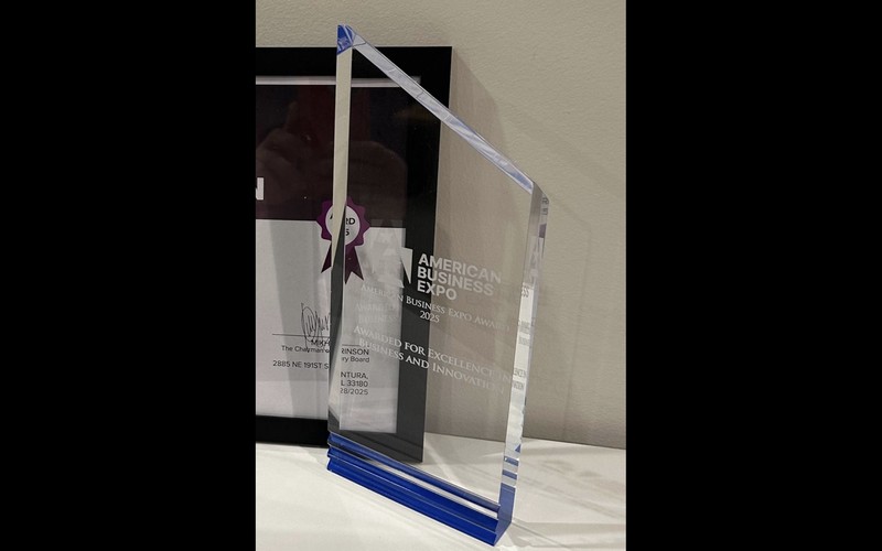 American Business Expo Award 2025 — Trophy